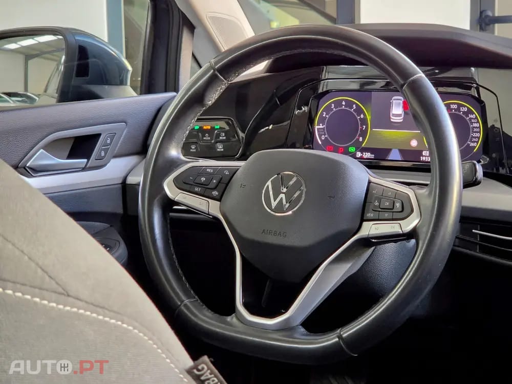 Volkswagen Golf Variant 1.0 eTSI Life DSG
