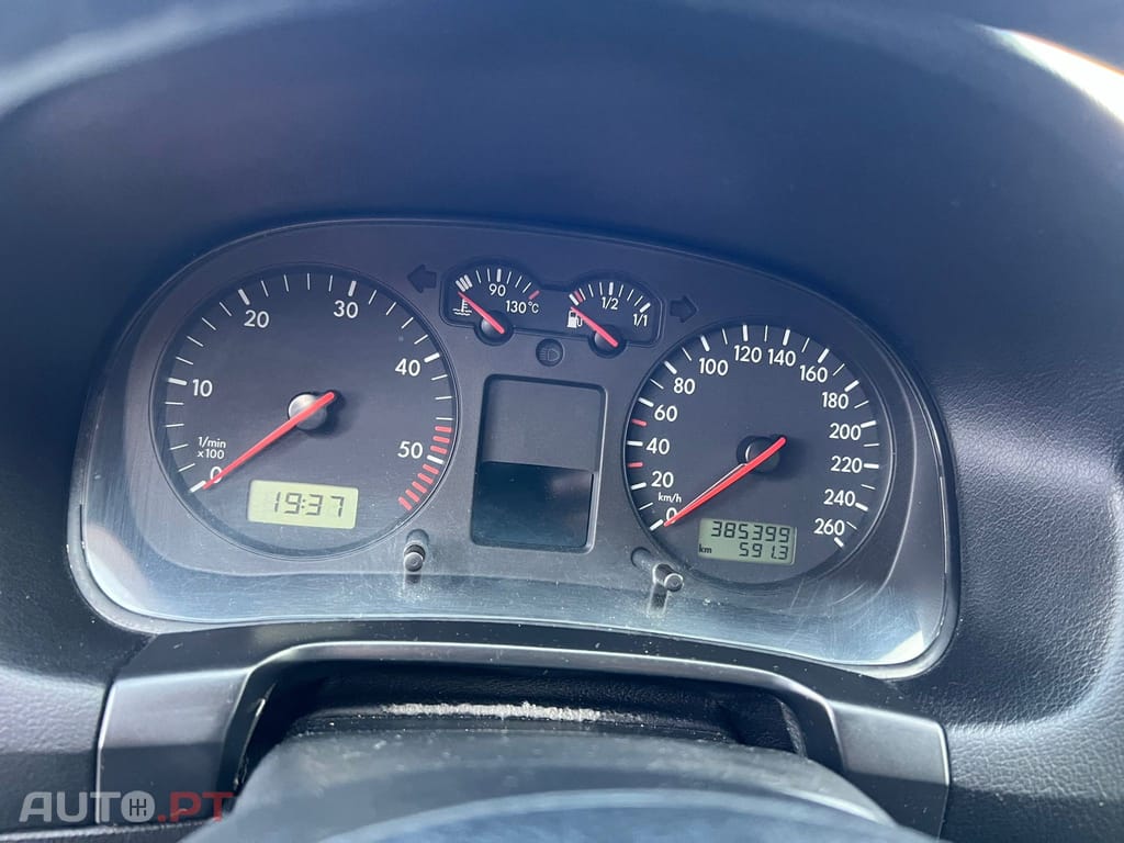 Volkswagen Bora 1.9 TDi Highline