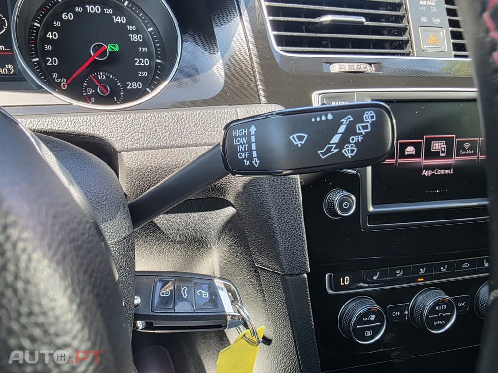 Volkswagen Golf 2.0 TSi GTi DSG Performance