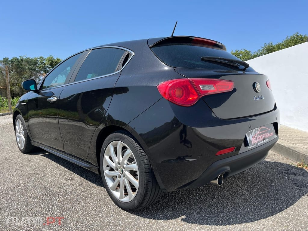 Alfa Romeo Giulietta 1.6 JTDM 16V Impression