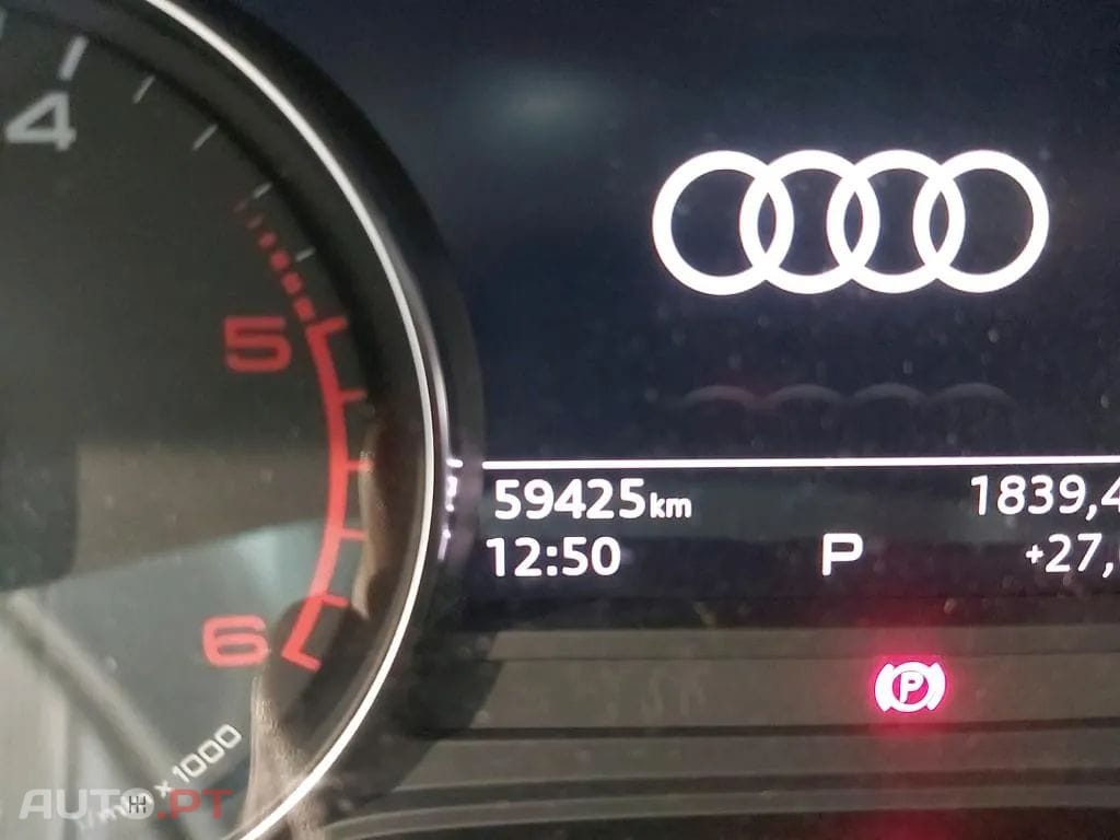 Audi A4 Avant 30 TDI S tronic