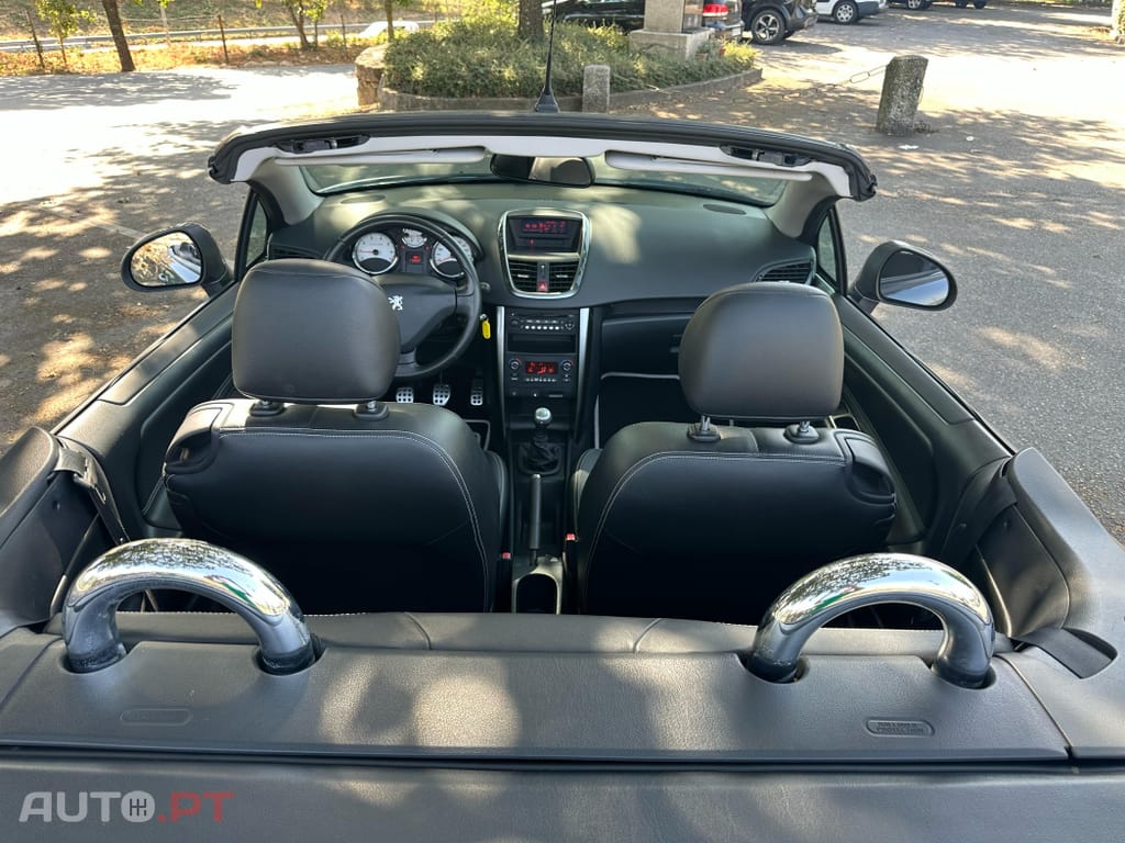 Peugeot 207 CC 1.6 VTi Active