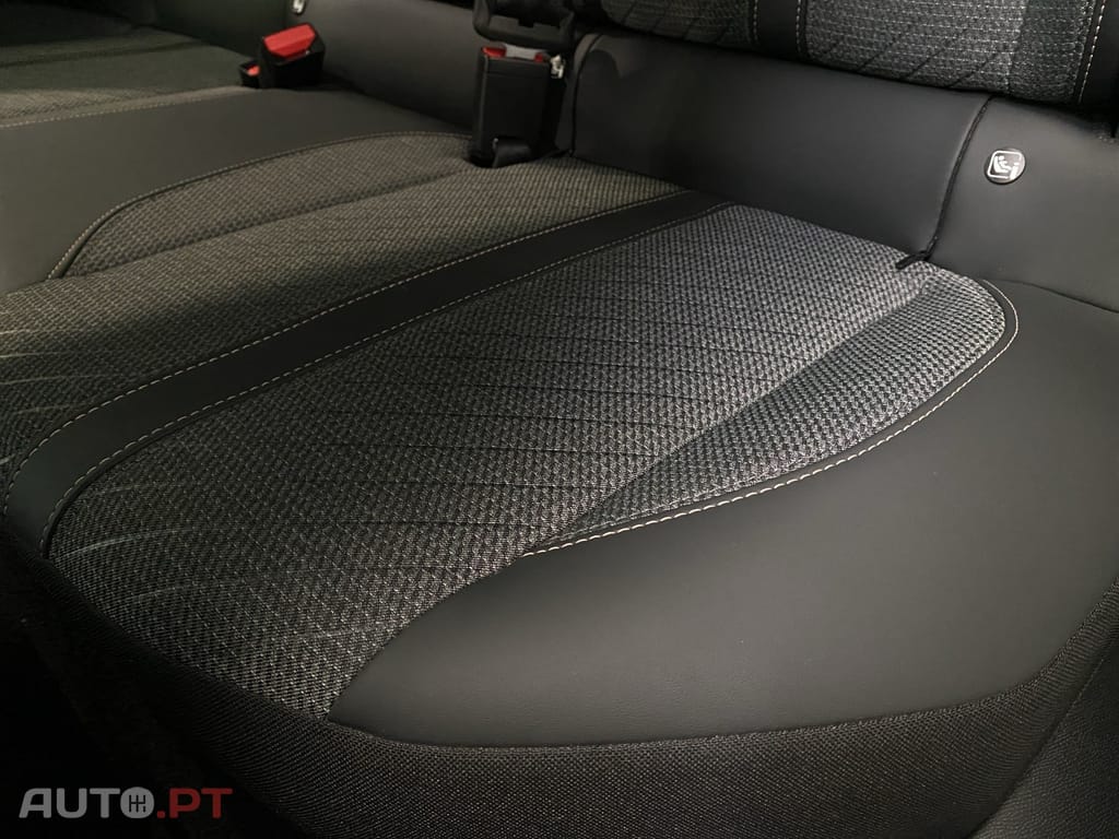 Peugeot E-208 50 kWh Allure