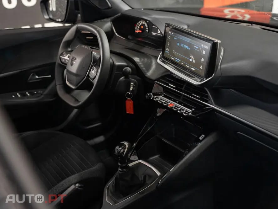Peugeot 2008 1.2 PureTech Style