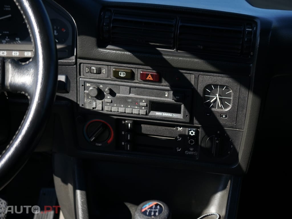 BMW 320 iS