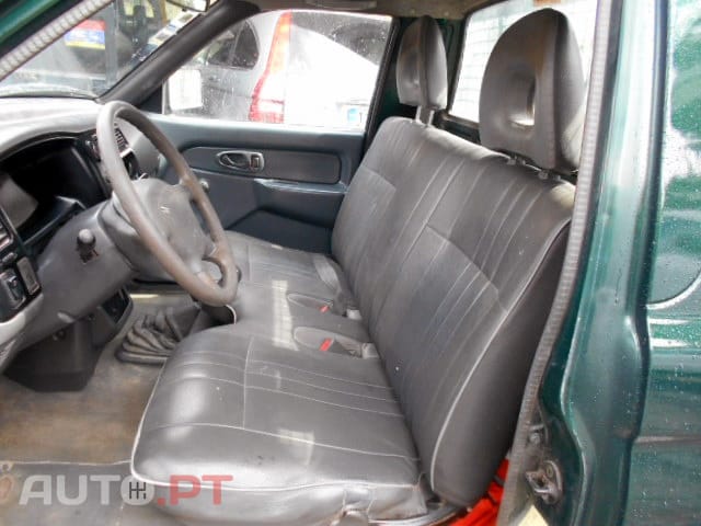 Mitsubishi L200 2.5TD 3Lugares