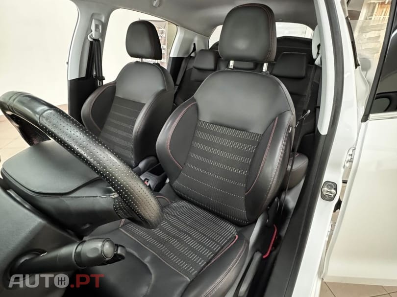 Peugeot 208 1.2 PureTech GT Line
