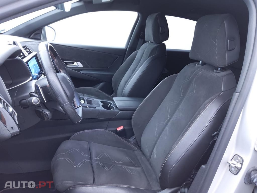 DS DS7 Crossback E-Tense Performance Line+ EAT8