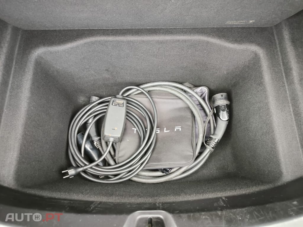 Tesla Model 3 Long Range AWD Dual Motor