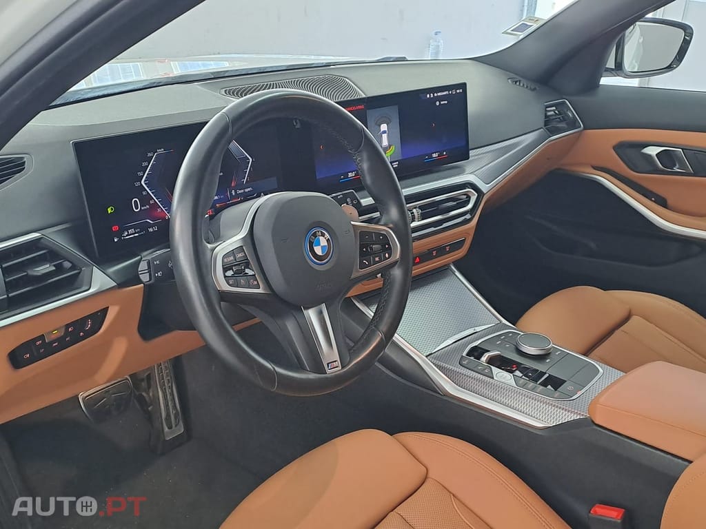 BMW 320 e Touring Pack Desportivo M Auto