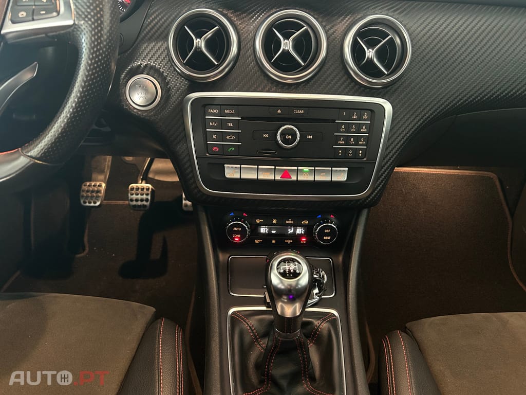 Mercedes-Benz A 200 d AMG Line