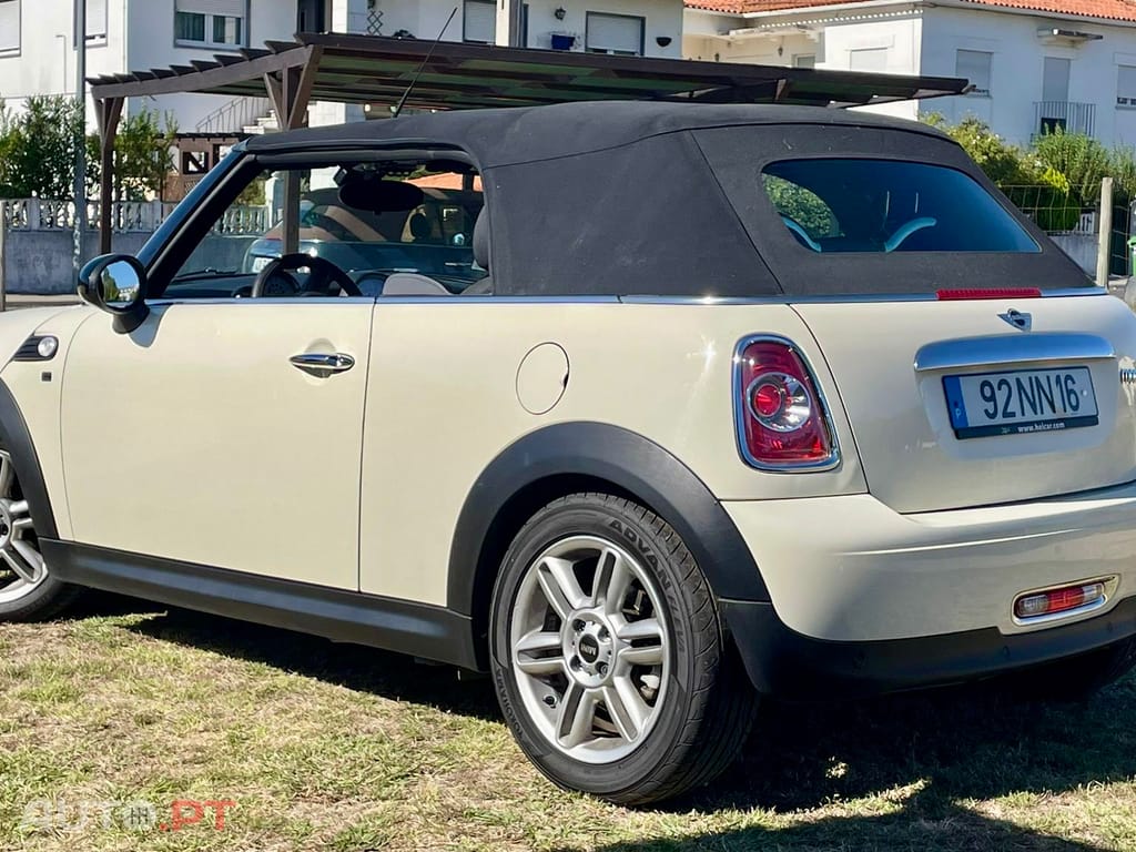 MINI Cabrio 1.6 Cooper D