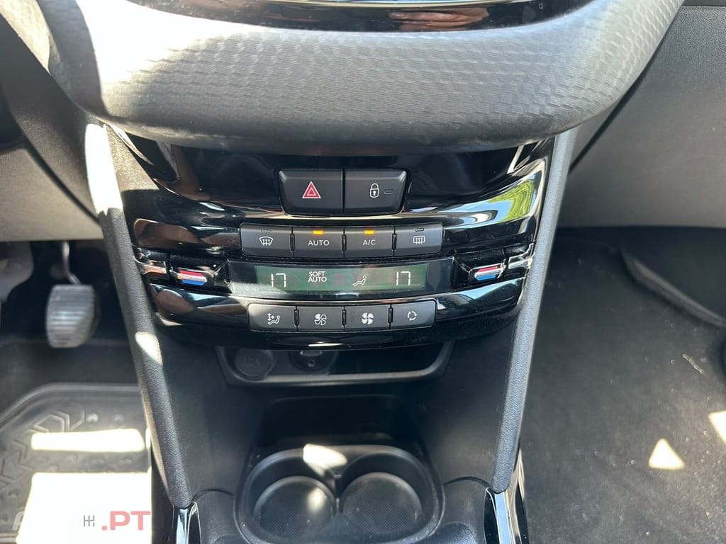 Peugeot 2008 1.6 BlueHDi Allure