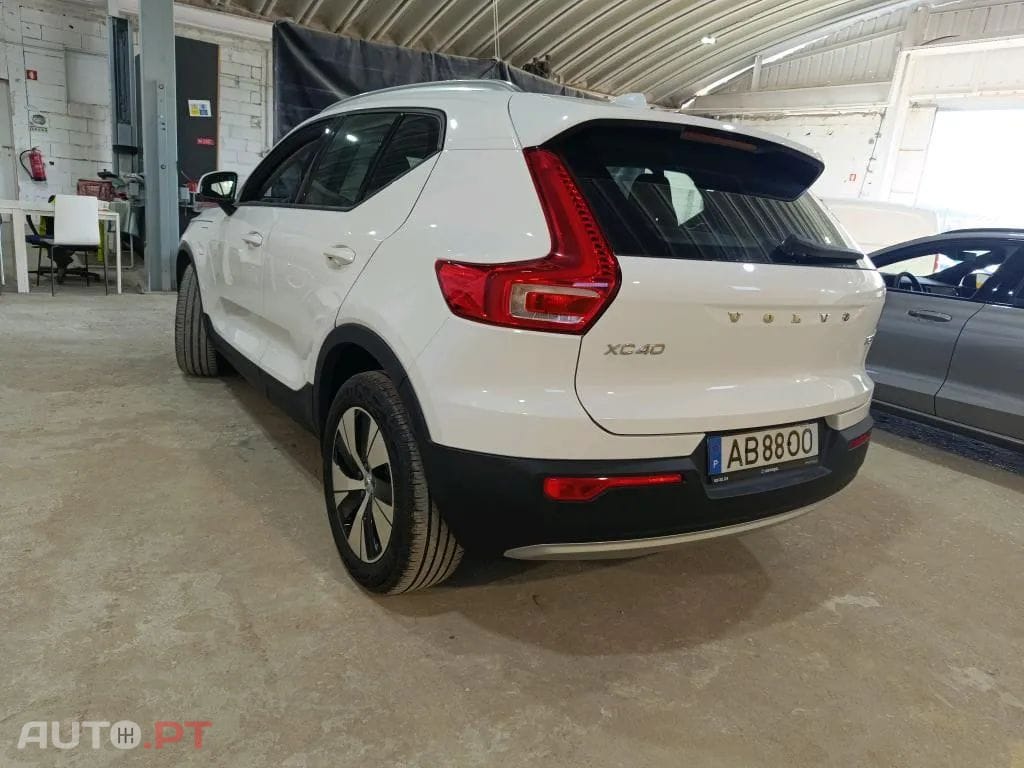 Volvo XC40 1.5 T5 PHEV Momentum