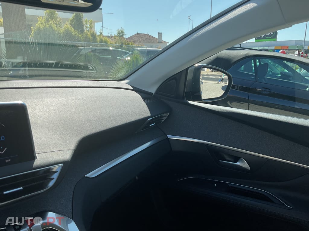 Peugeot 3008 1.2 PureTech Allure