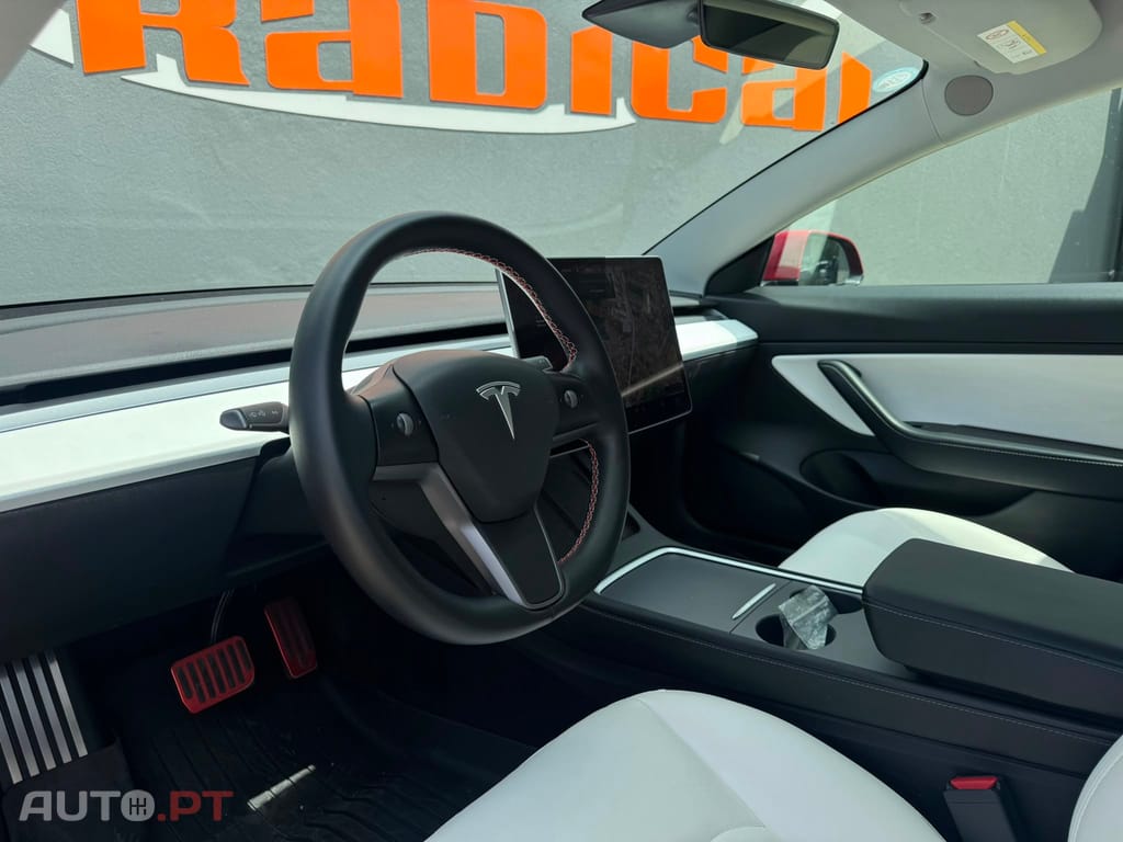 Tesla Model 3 Standard Range Plus RWD