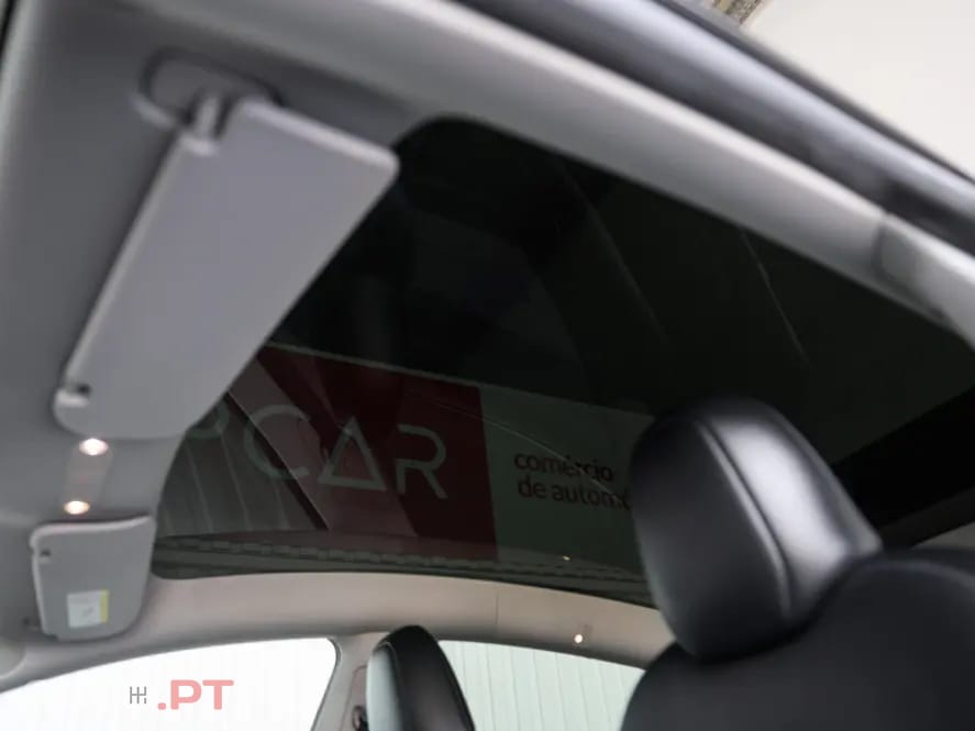 Tesla Model Y Long Range RWD