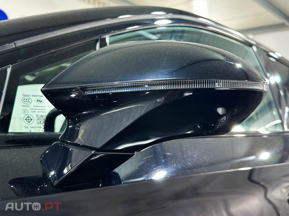 MG MG4 64 kWh XPower Luxury