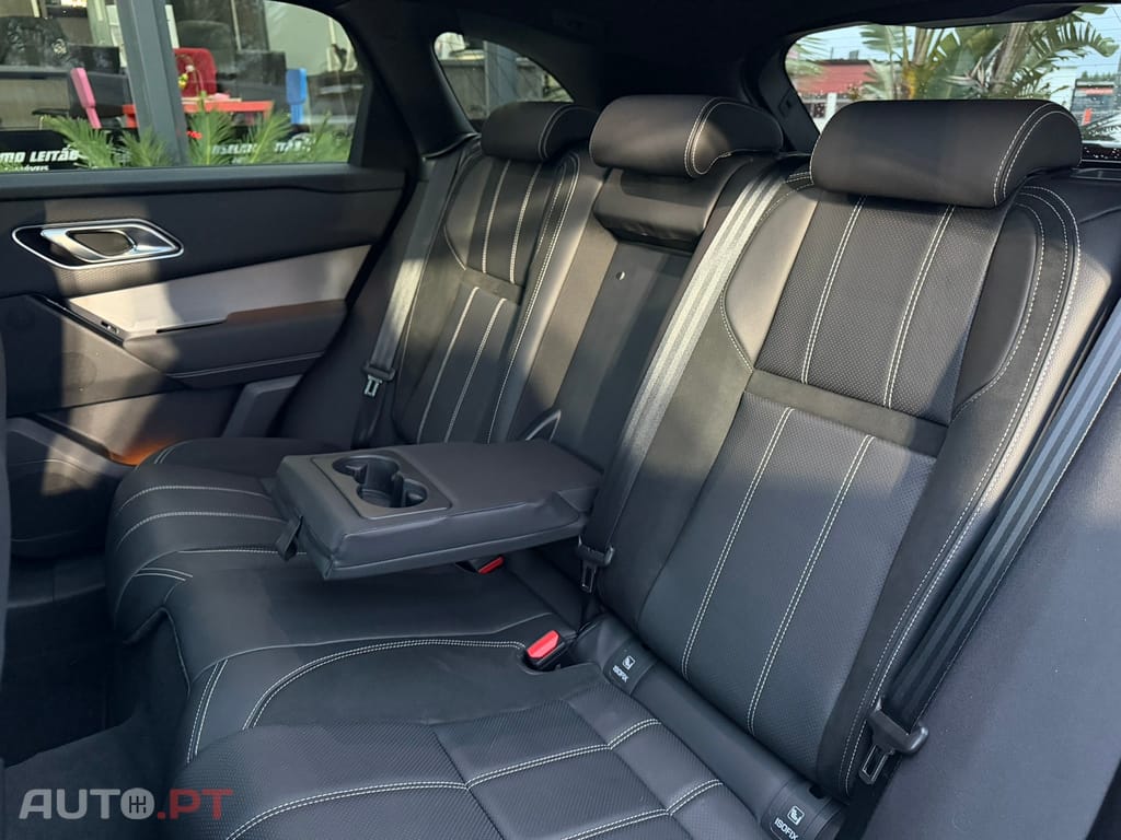 Land Rover Velar 2.0 D200 AWD R-Dynamic SE