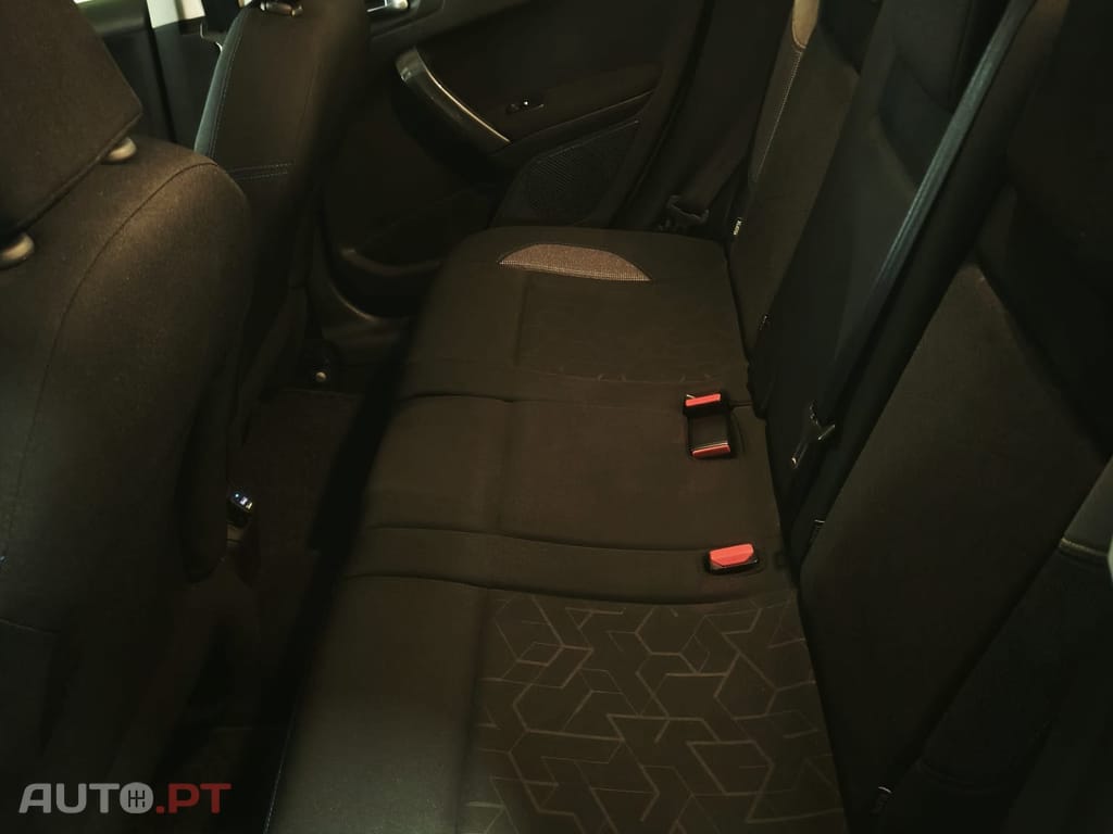 Peugeot 2008 1.2 PureTech Style