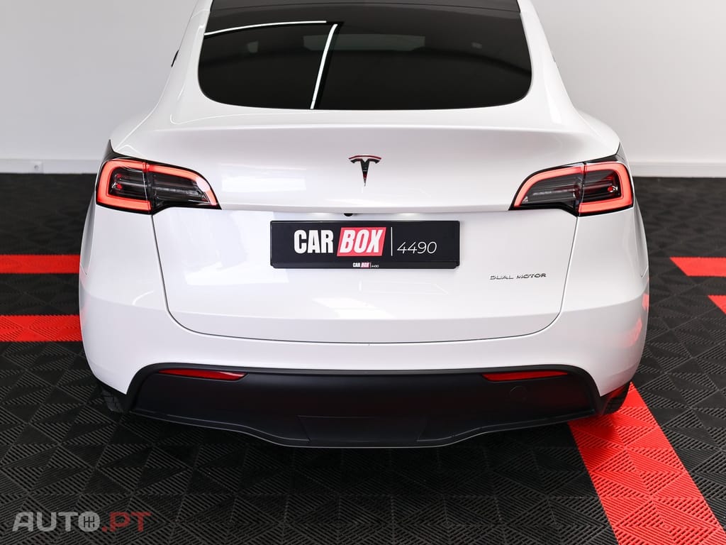 Tesla Model Y Long Range Dual Motor AWD