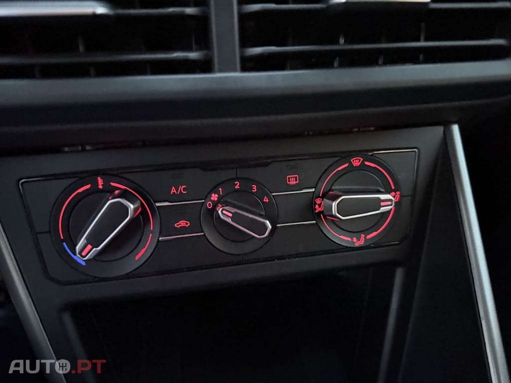 Volkswagen Polo 1.0 Confortline