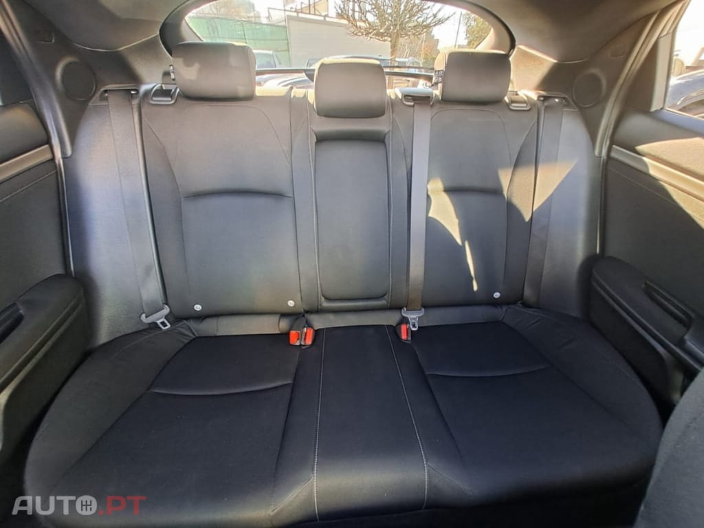 Honda Civic 1.0 i-VTEC Executive Premium CVT