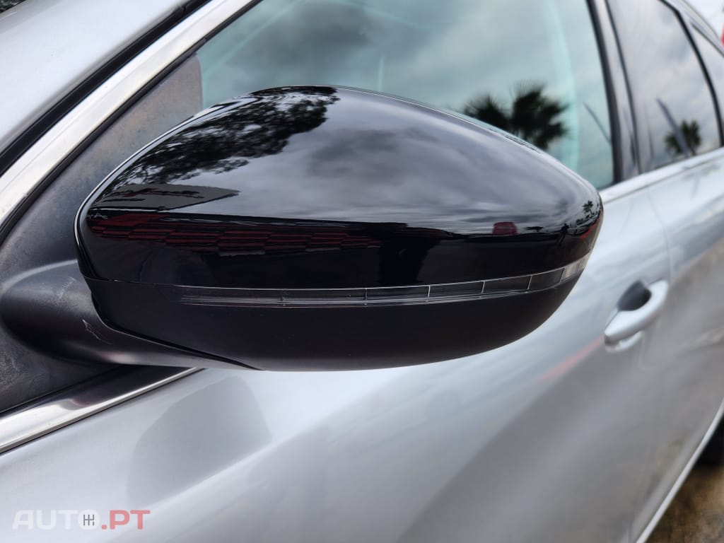 Peugeot 308 1.6 e-HDi Allure J17