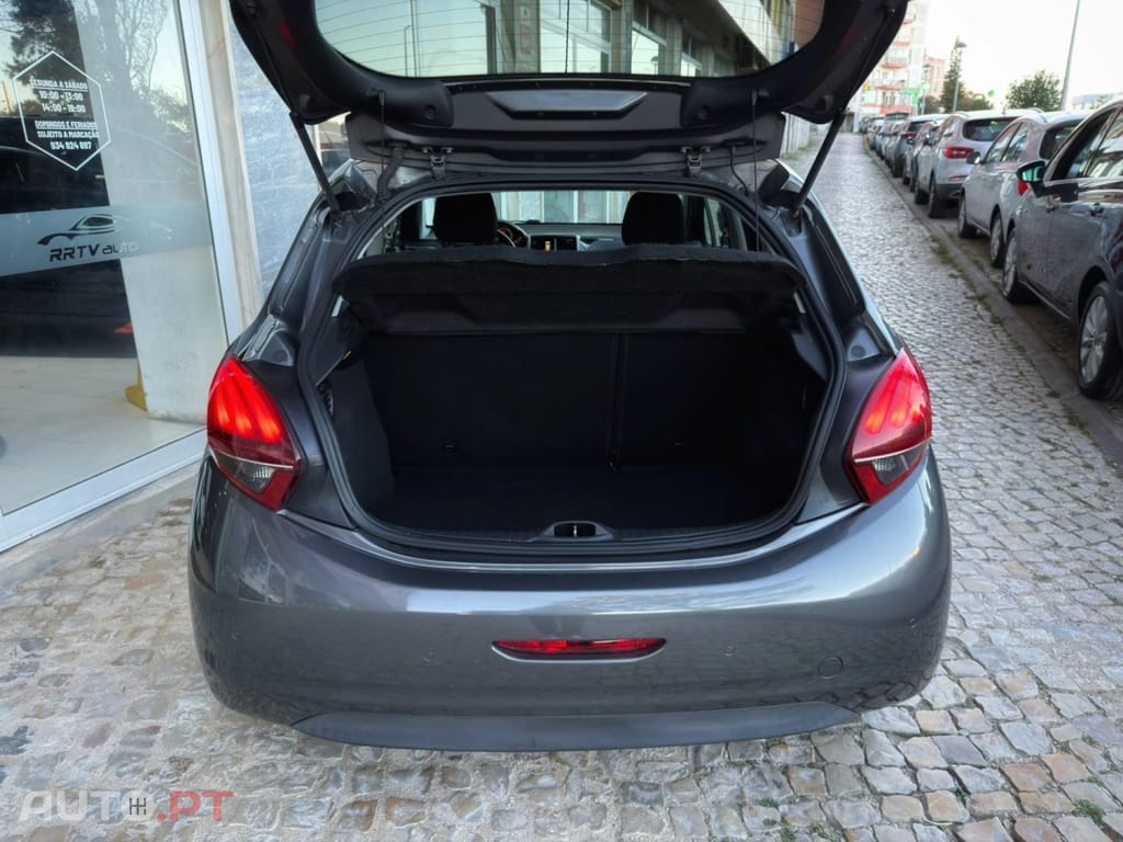 Peugeot 208 1.2 PureTech Style