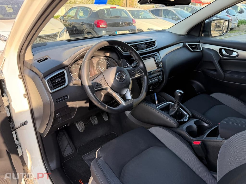 Nissan Qashqai 1.5 dCi N-Connecta 18