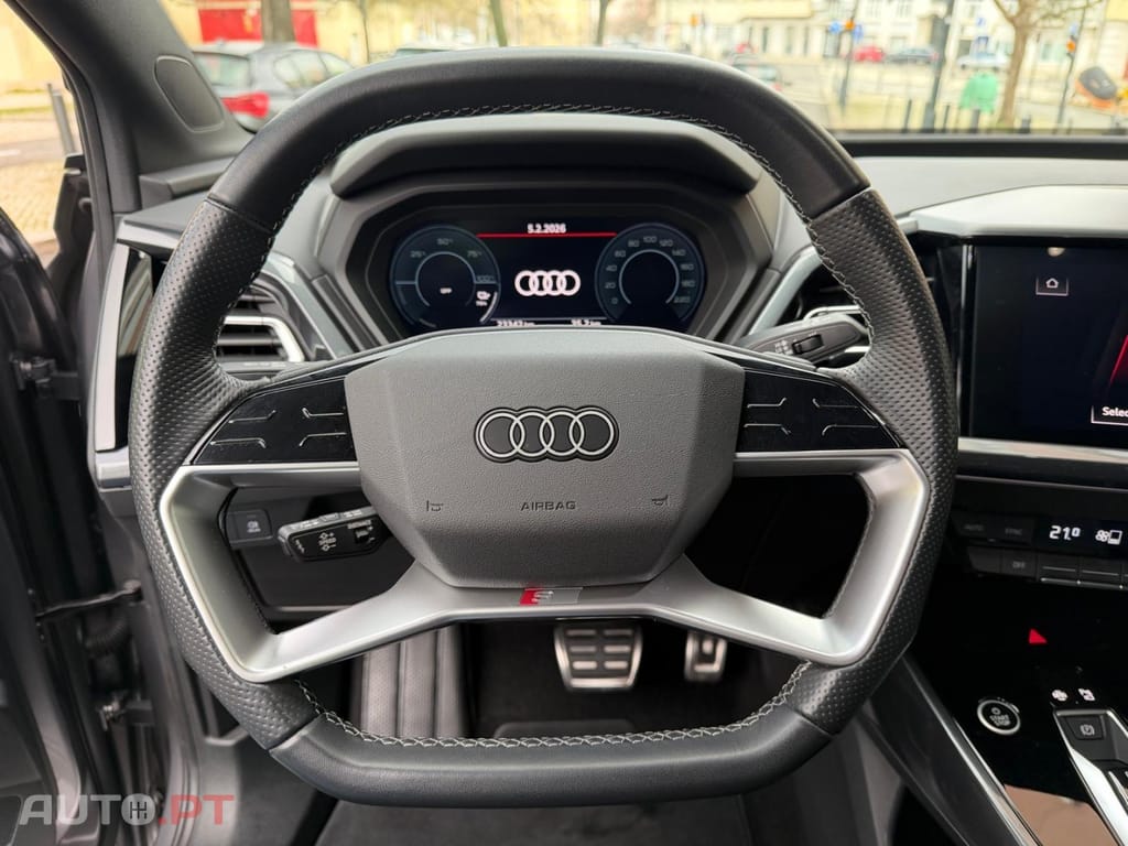 Audi Q4 E-Tron 45 82 kWh SE Business Plus