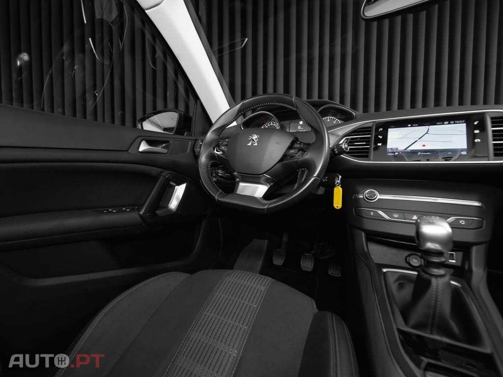 Peugeot 308 1.5 BlueHDi Allure