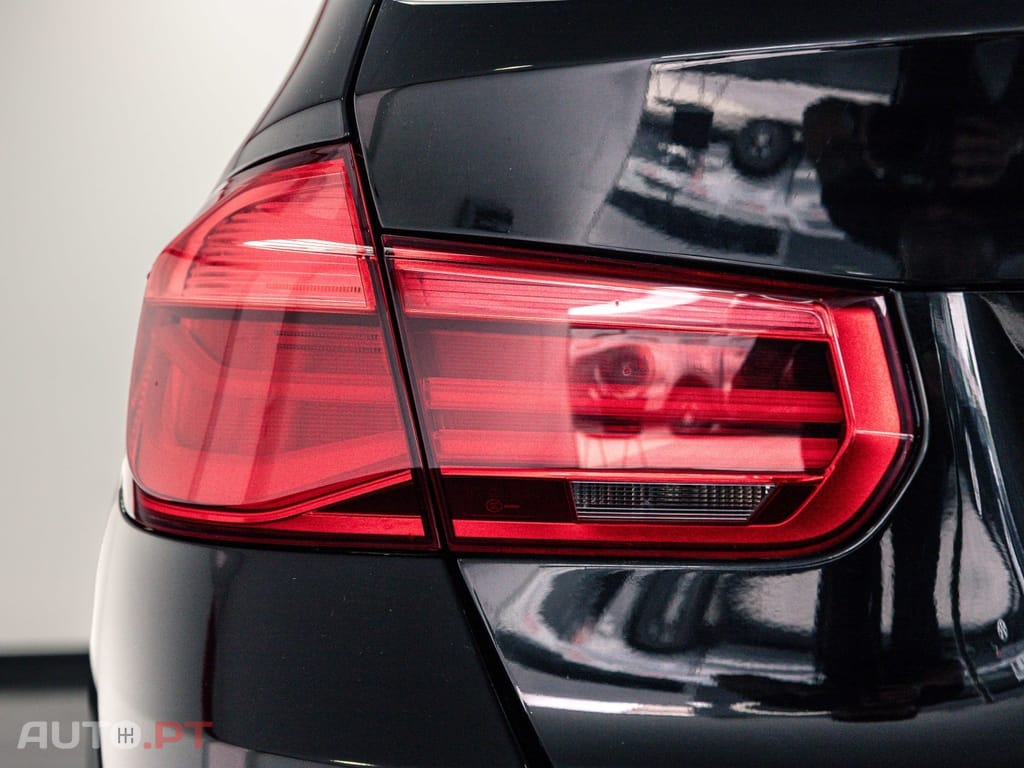 BMW 320 d Auto