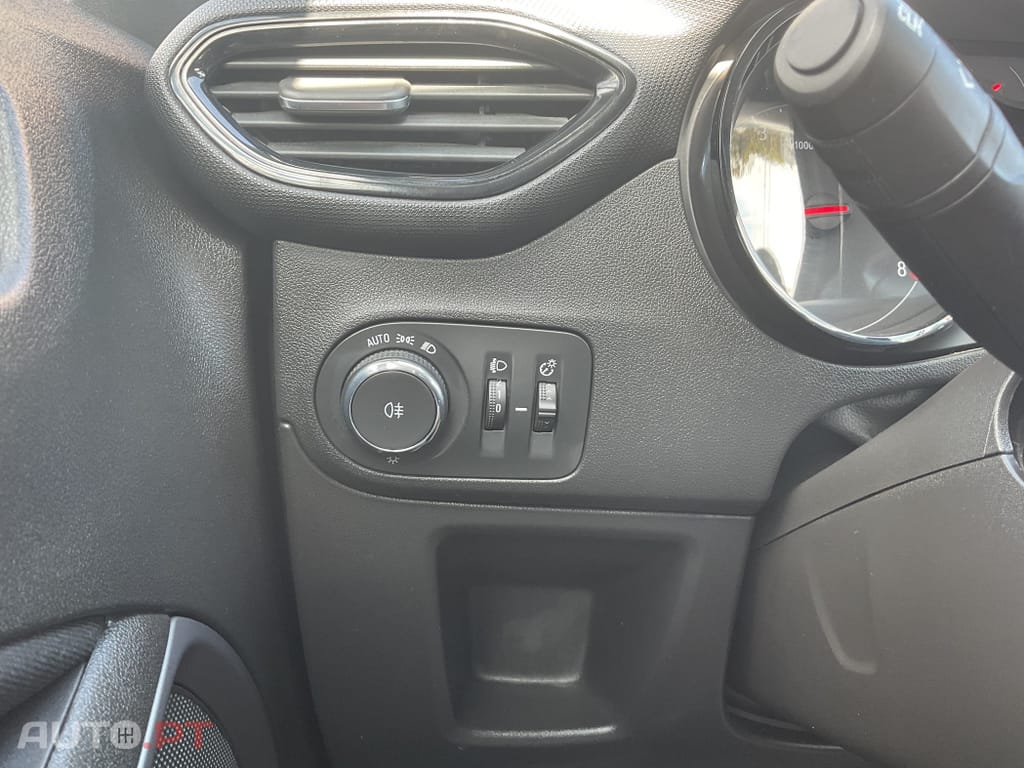 Opel Crossland X 1.2 Business Edition