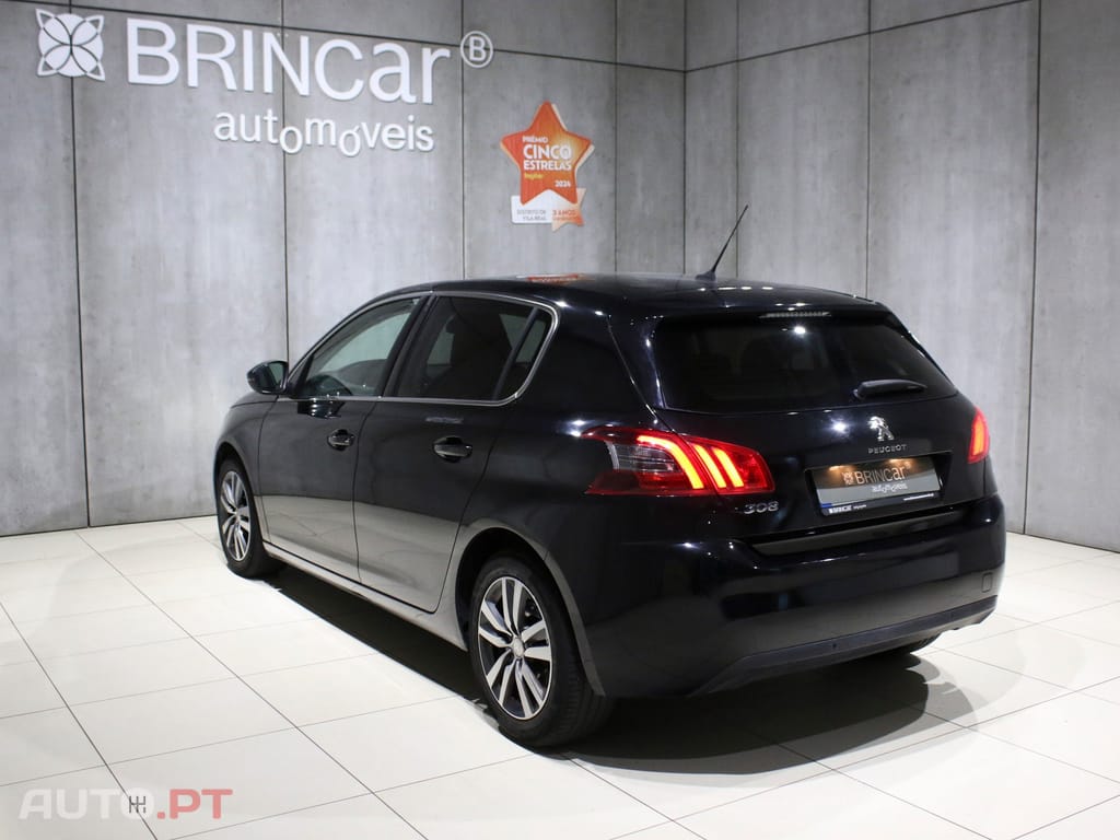 Peugeot 308 1.2 PureTech Allure EAT8