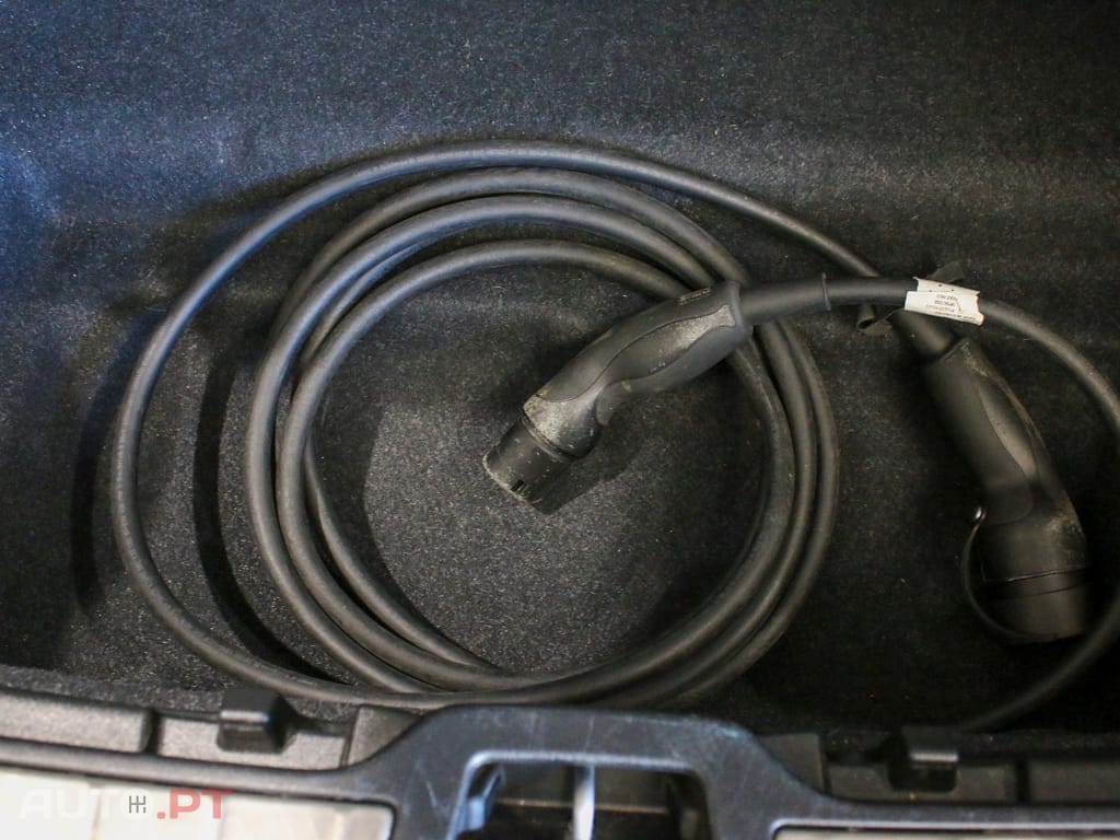Volvo C40 Recharge Extended Range Core