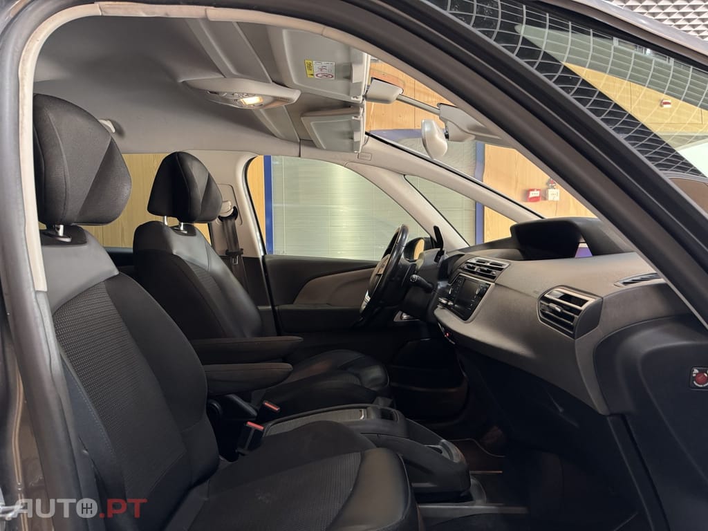 Citroen C4 SpaceTourer 1.5 BlueHDi Shine EAT8