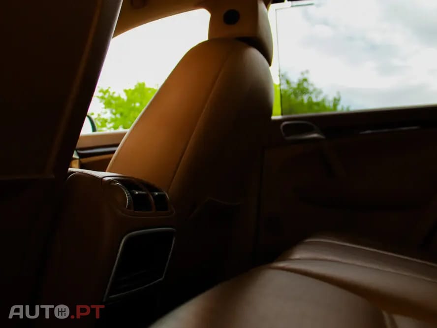 Porsche Cayenne Tiptronic