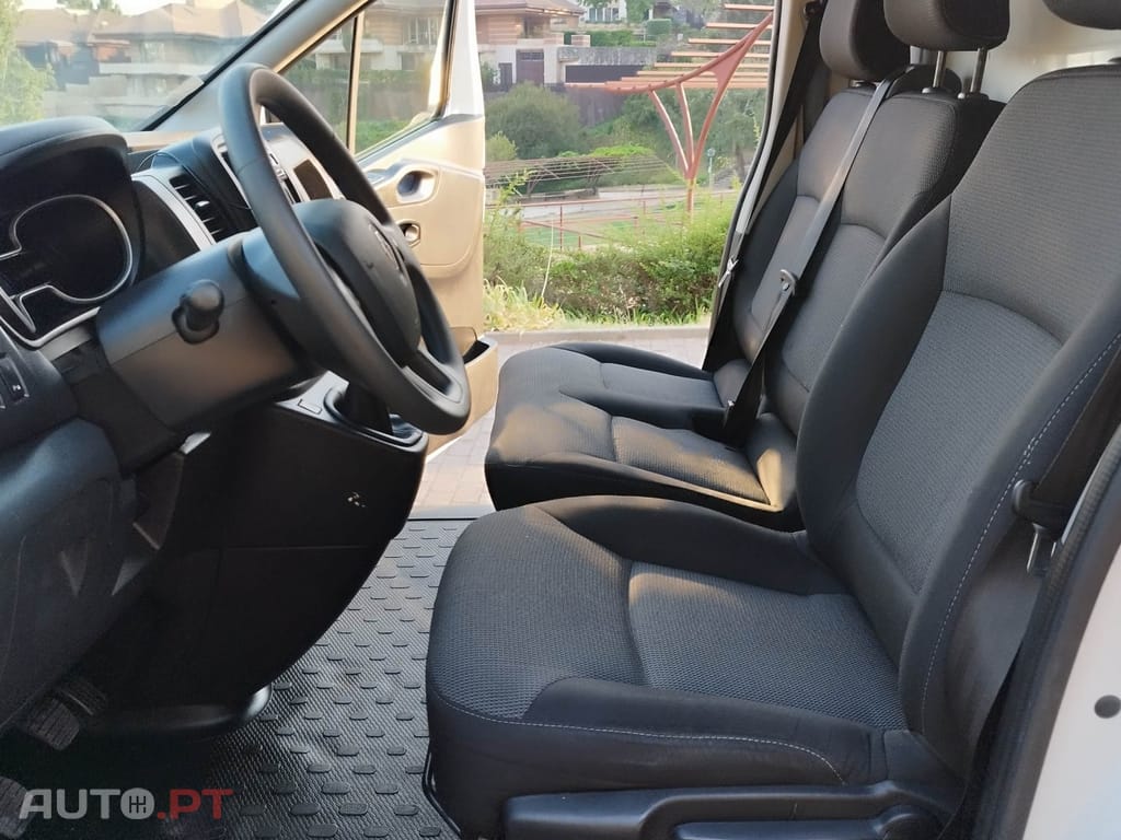 Renault Trafic 2.0 dCi L2H1 1.0T Grand Zen