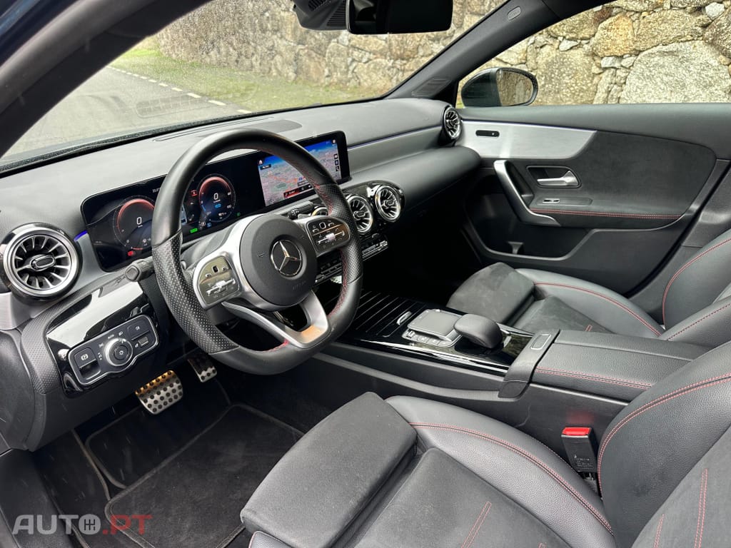 Mercedes-Benz A 250 e AMG Line