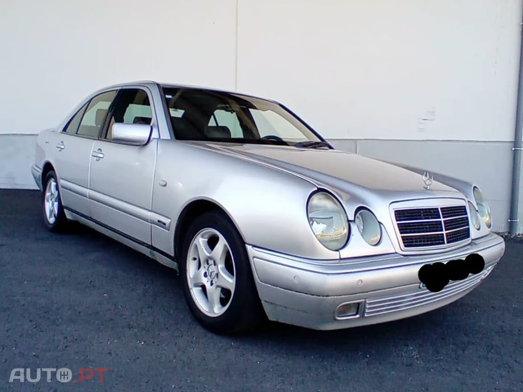 Mercedes-Benz 220 E 220 D