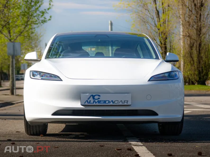 Tesla Model 3 Tração Traseira Premium