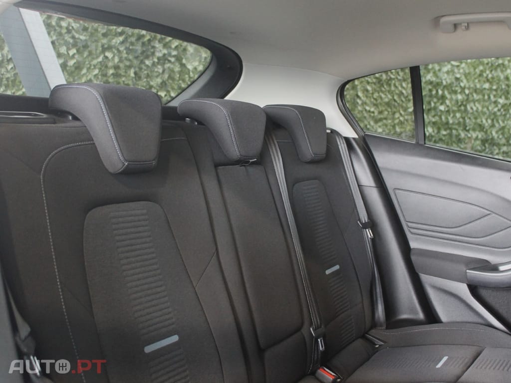 Ford Focus 1.0 EcoBoost MHEV Active X