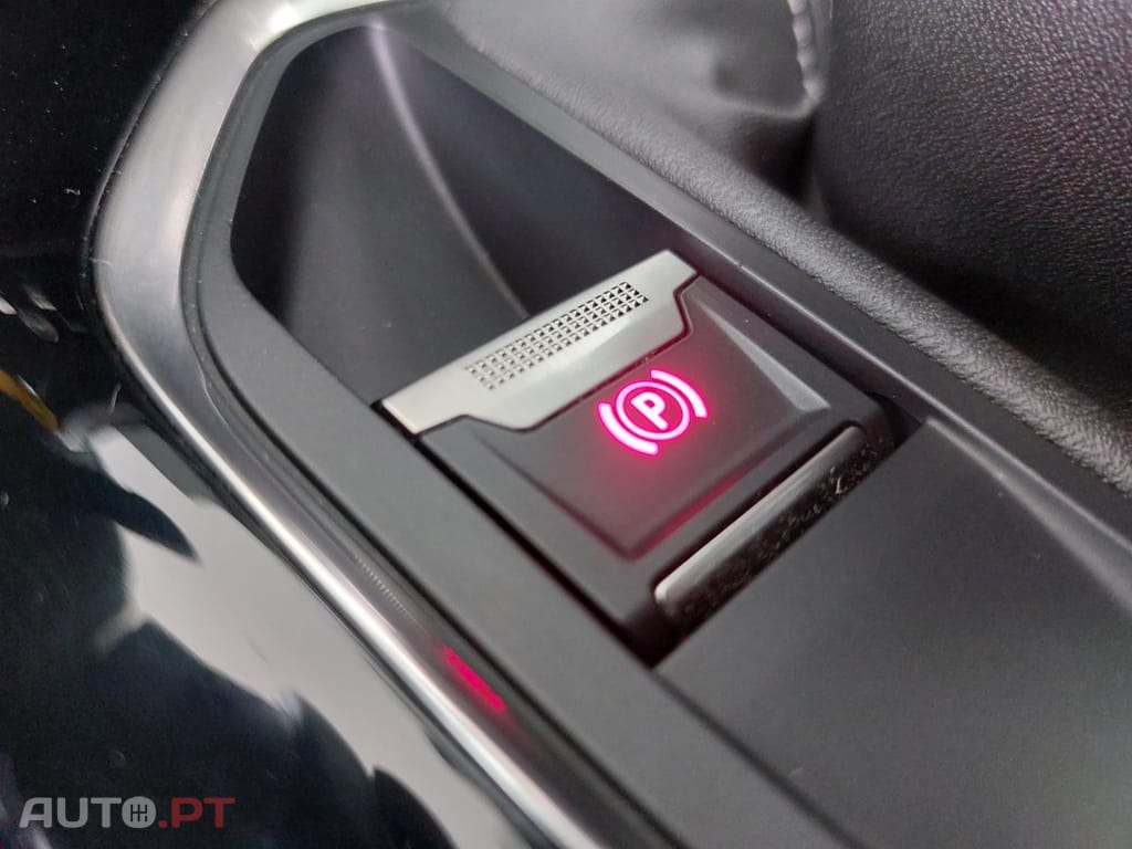 Peugeot 3008 1.5 BlueHDi Allure