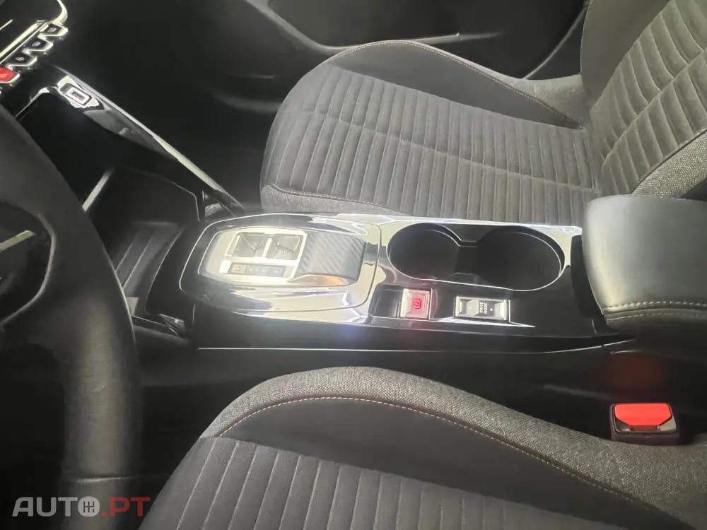Peugeot 208 ACTIVE