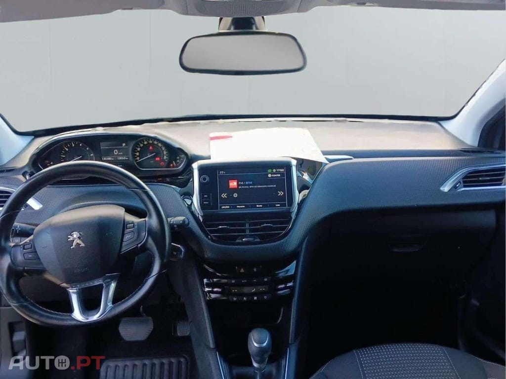 Peugeot 208 1.2 Allure EAT6