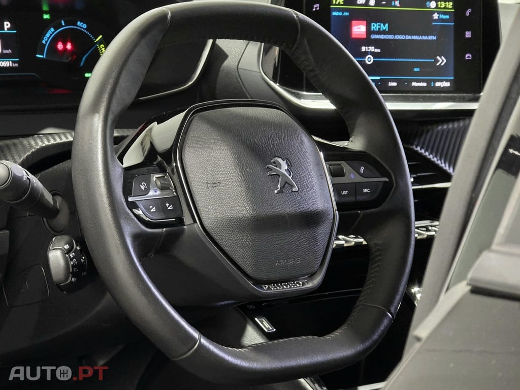 Peugeot E-208 50 kWh Style