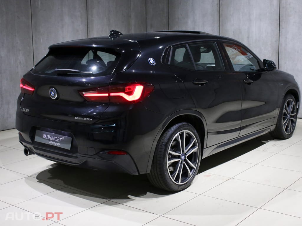 BMW X2 25 e xDrive Pack M