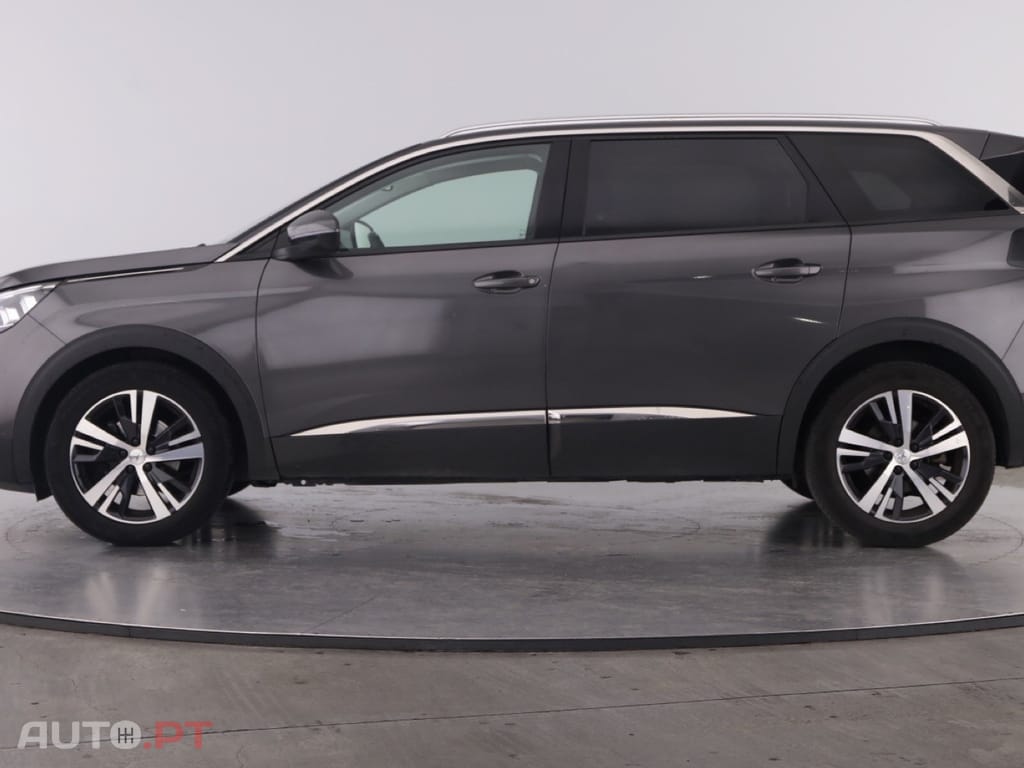 Peugeot 5008 1.2 PureTech Allure EAT8