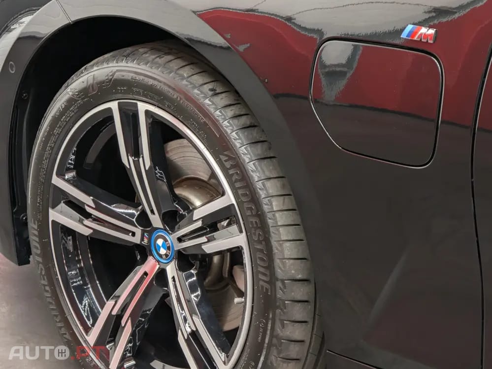 BMW 320 e Pack Desportivo M Auto